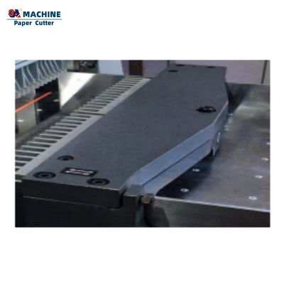 K92-7 제어 미세 절단 자동 길로틴 종이 절단 기계 용량 4500 kg